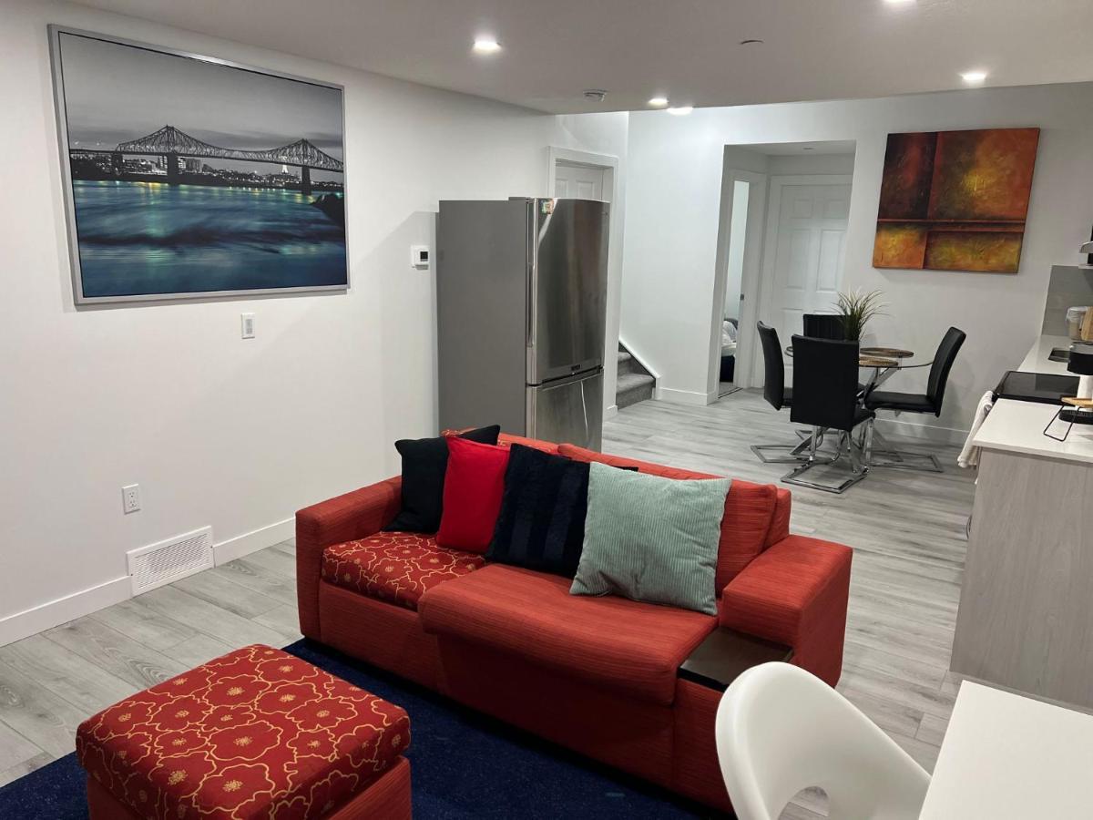 Beautiful 2 Bedroom Home Away From Home YYC Exterior foto